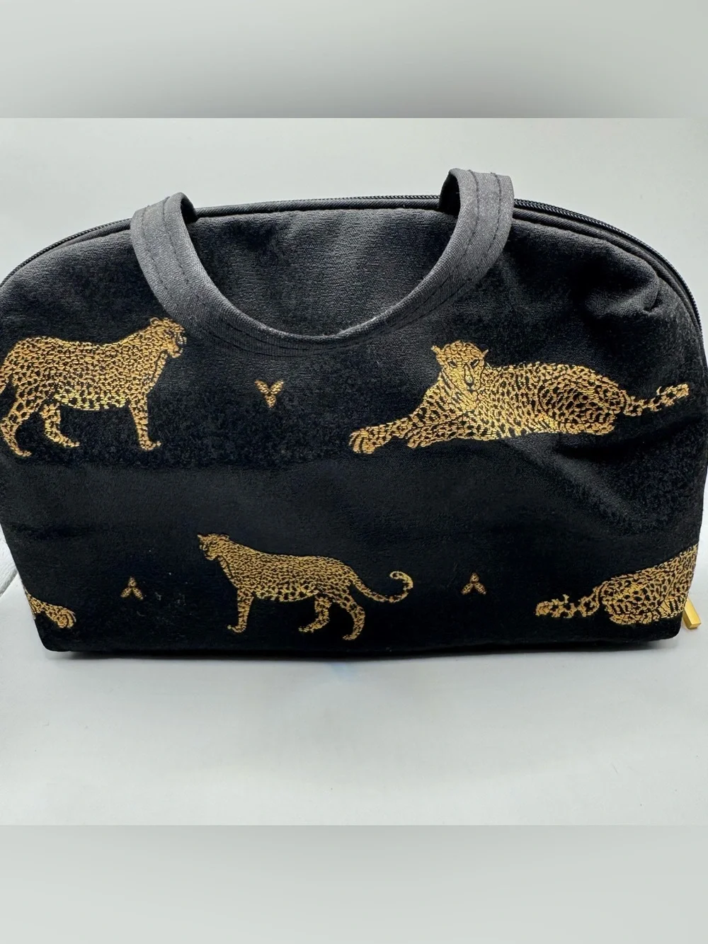 VTG Womens Leopard Print Black Zipper Travel Case with Pouch Set Maximalist